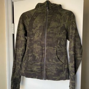 Lululemon fitted scuba zip up